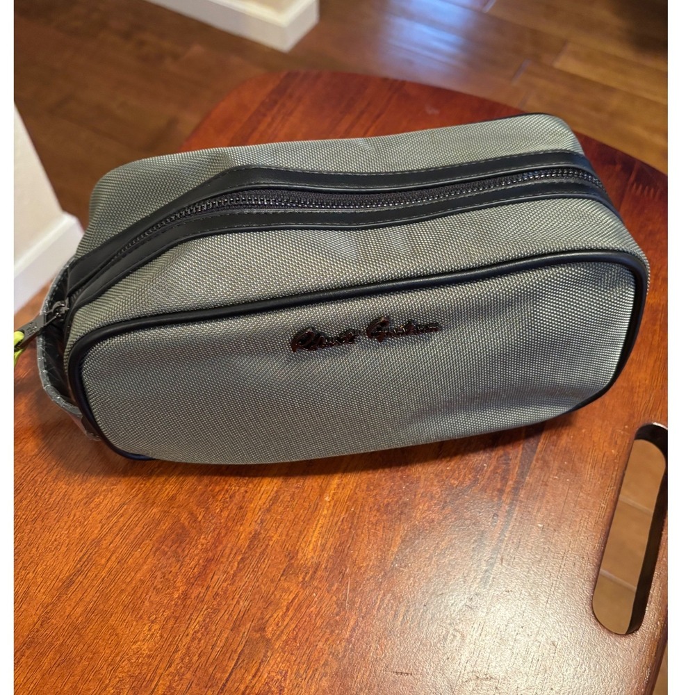 Robert Graham Hydrus Max Olive Green Recycled Fabric Travel Dopp Kit RG103947